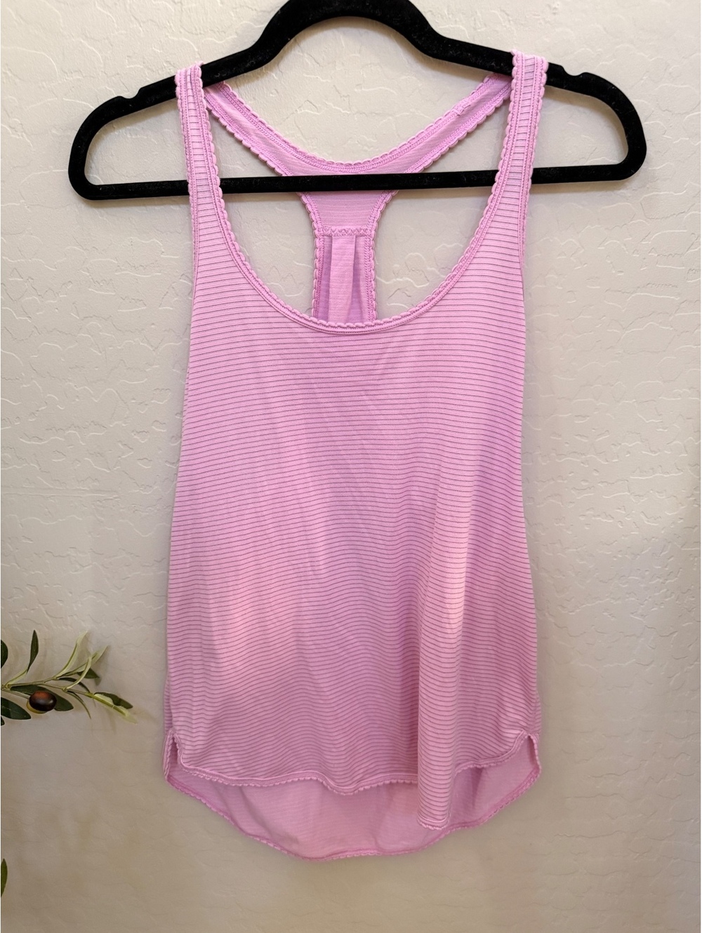 Lululemon 105F Singlet active tank top
